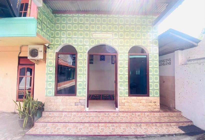 בית מלון כפרי Gerung 1 Near Alun Alun Nganjuk Mitra Reddoorz