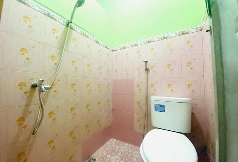 בית מלון כפרי Gerung 1 Near Alun Alun Nganjuk Mitra Reddoorz