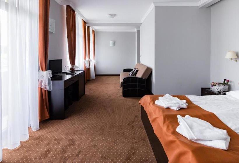 ホテル Opal Zalau