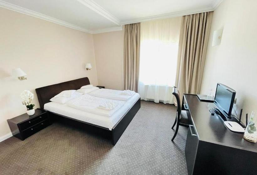 ホテル Opal Zalau