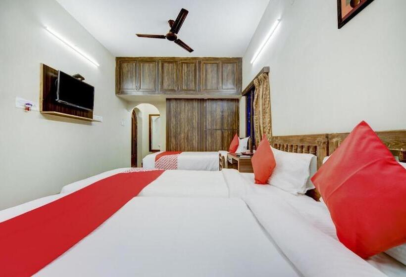 호텔 Oyo 80300 Almighty Homes