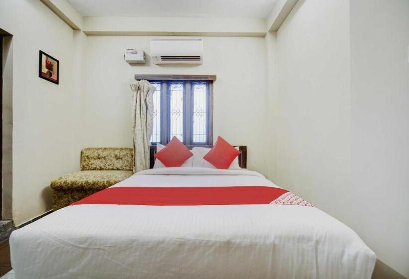 호텔 Oyo 80300 Almighty Homes