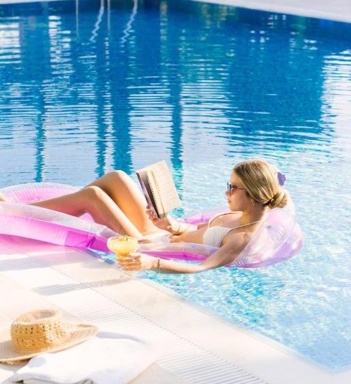 هتل West House Exclusive