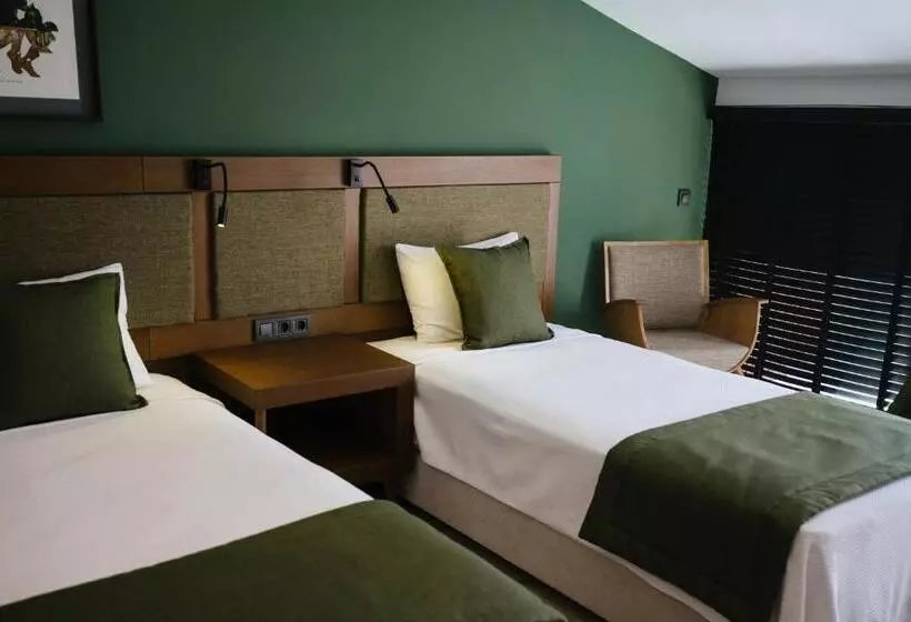 هتل West House Exclusive