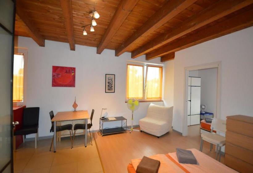 Guesthouse University By Lr   Self Check In