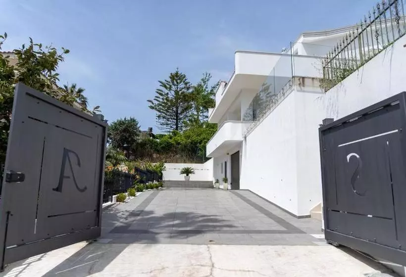 Majatalo Prestige House 4