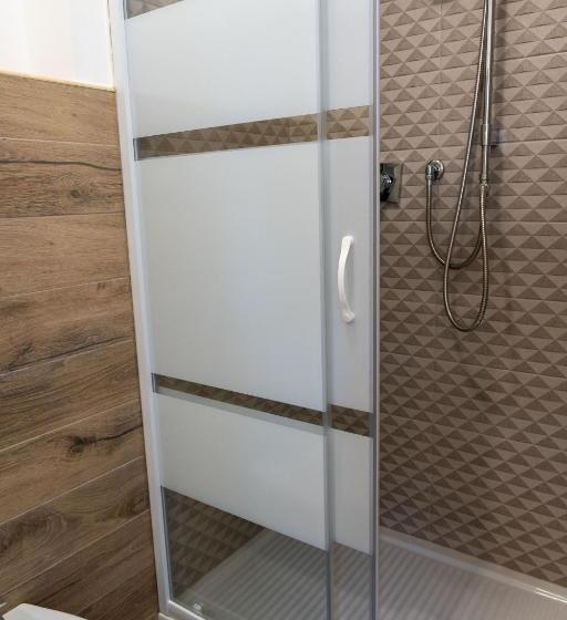 פנסיון Prestige House 4