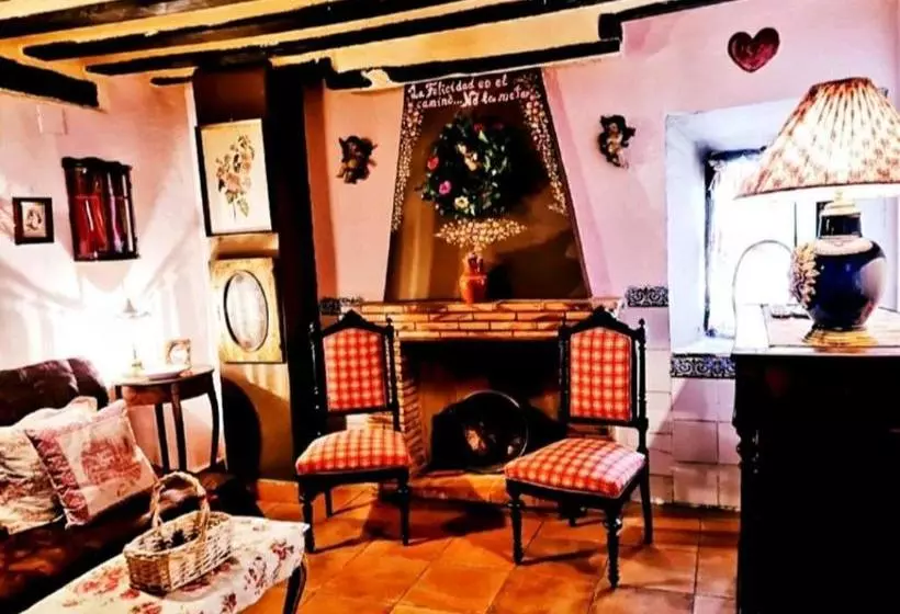 پانسیون Room In Lodge   Romantic Getaway To Cuenca The Fifth