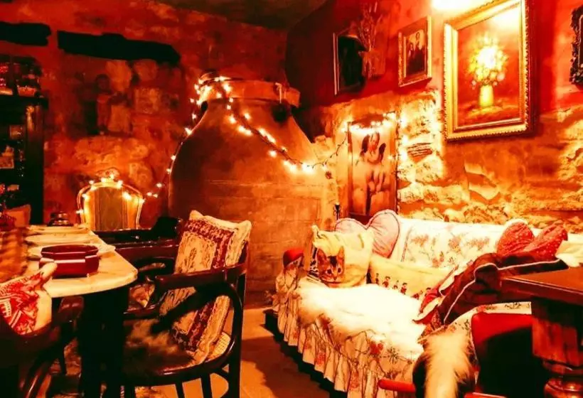 پانسیون Room In Lodge   Romantic Getaway To Cuenca The Fifth