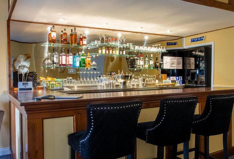 Riverbank Bed And Breakfast