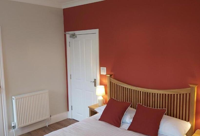 Riverbank Bed And Breakfast