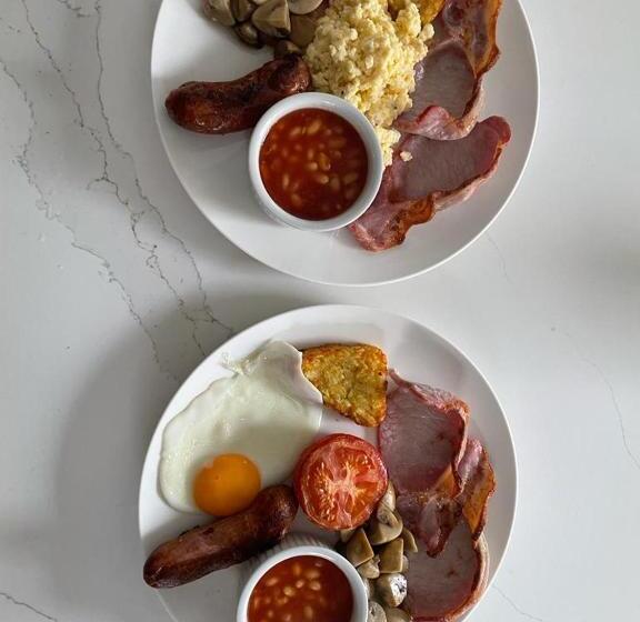 Riverbank Bed And Breakfast