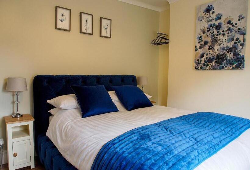 Riverbank Bed And Breakfast