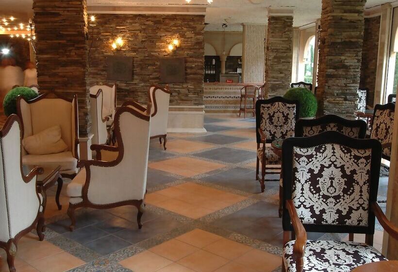 Andalucia Beach Hotel   All Inclusive