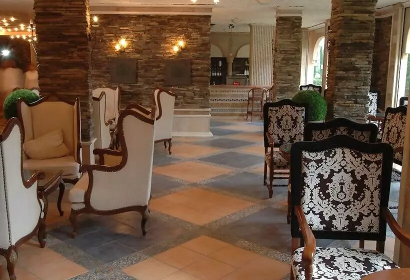 Andalucia Beach Hotel   All Inclusive