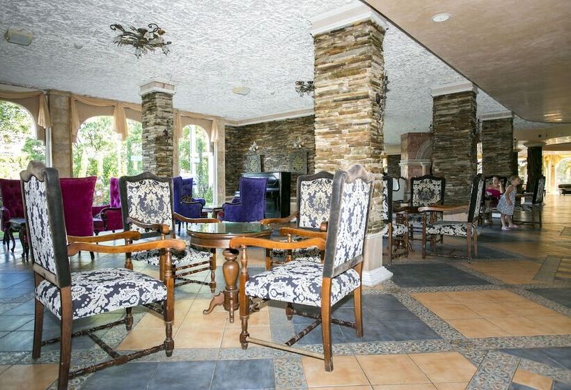 Andalucia Beach Hotel   All Inclusive