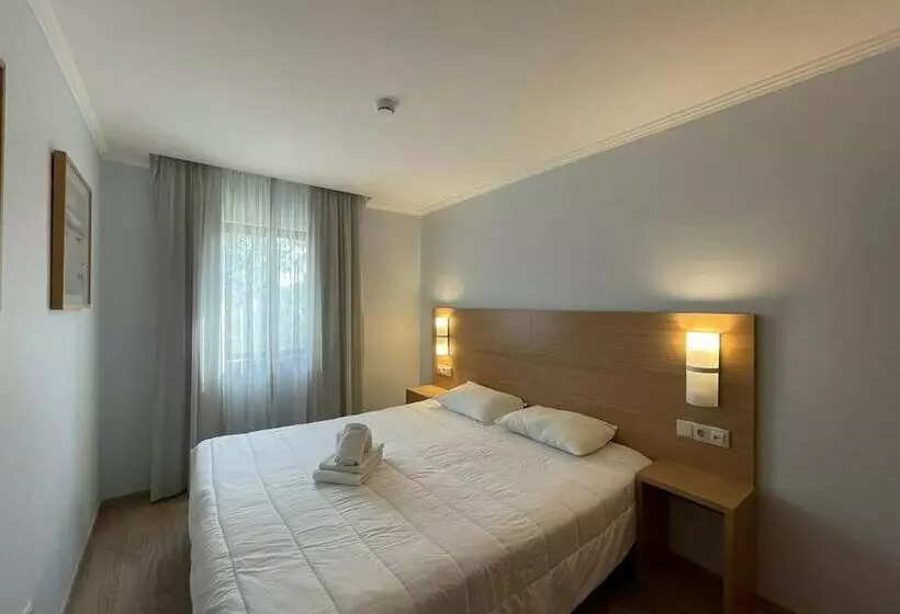 Apartamentos Honorio   Pool And Garden