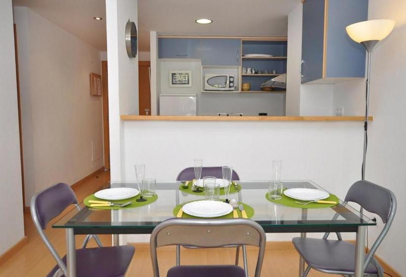 Apartamentos Royal Marine