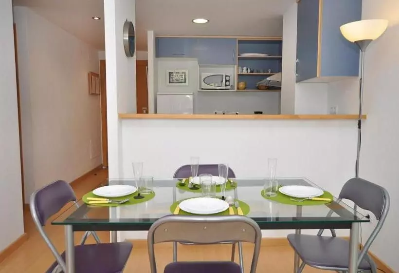 Apartamentos Royal Marine