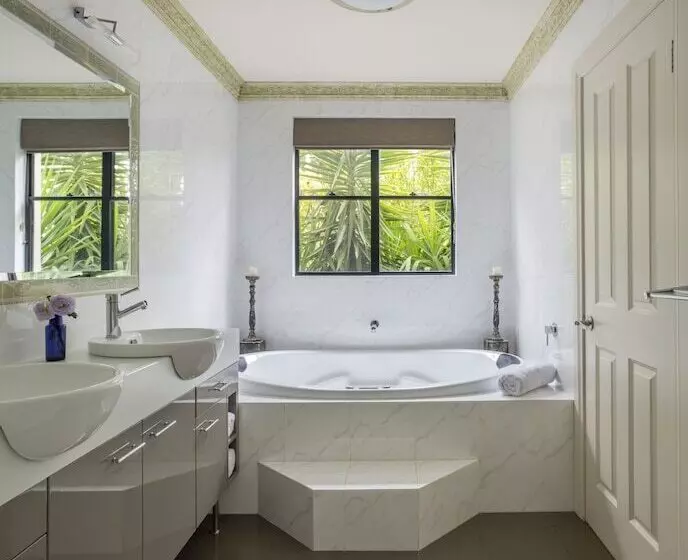 Отель Barossa Shiraz Estate