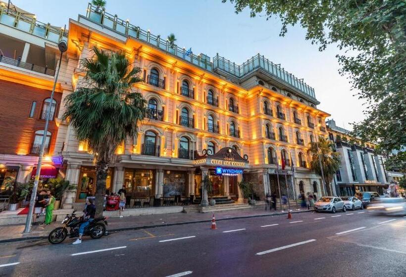 בית מלון כפרי Wyndham Istanbul Old City