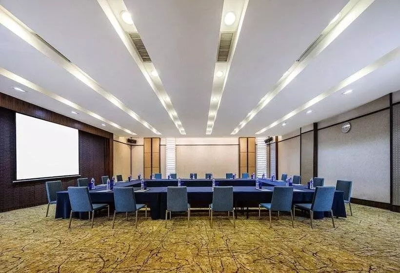 Crowne Plaza Foshan, An Ihg Hotel Canton Fair Free Shuttle Bus