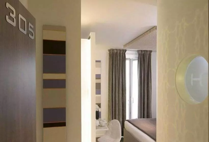 ホテル Gabriel Paris