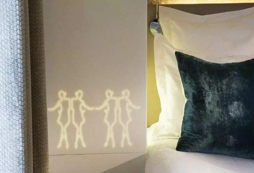 ホテル Gabriel Paris