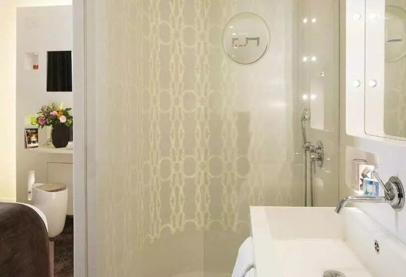 ホテル Gabriel Paris