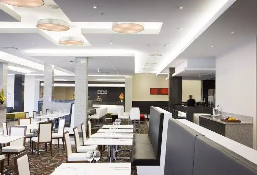 Отель Mantra Melbourne Airport