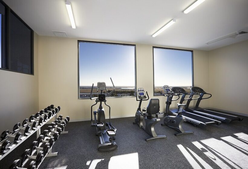 Отель Mantra Melbourne Airport