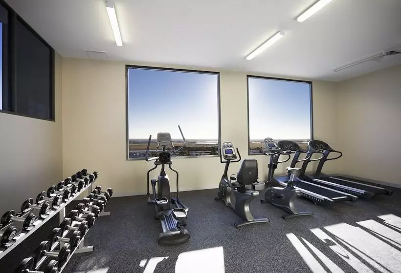 Отель Mantra Melbourne Airport