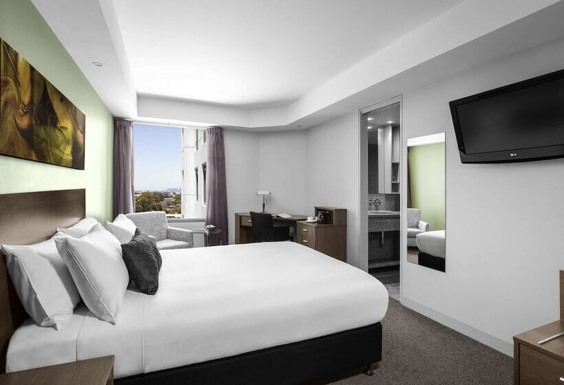 Отель Mantra Melbourne Airport