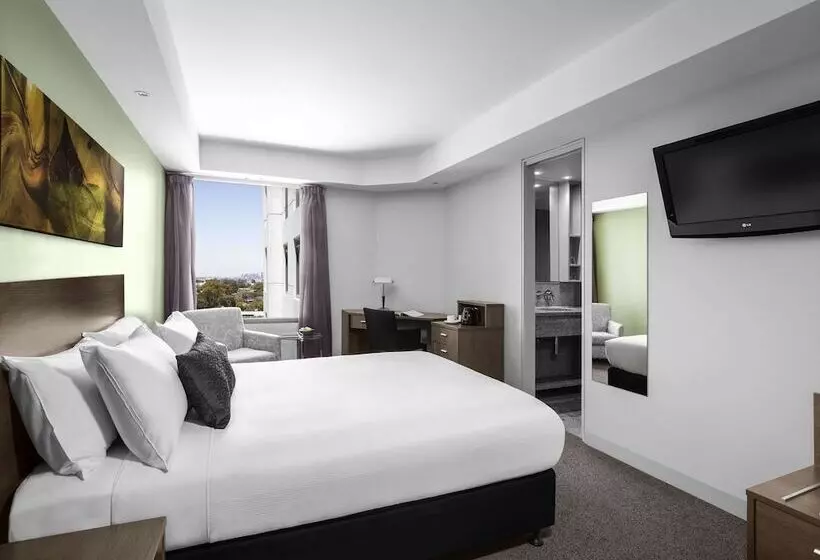 Отель Mantra Melbourne Airport