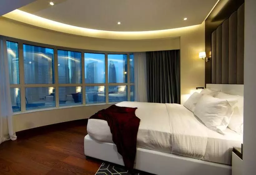 هتل Number One Tower Suites
