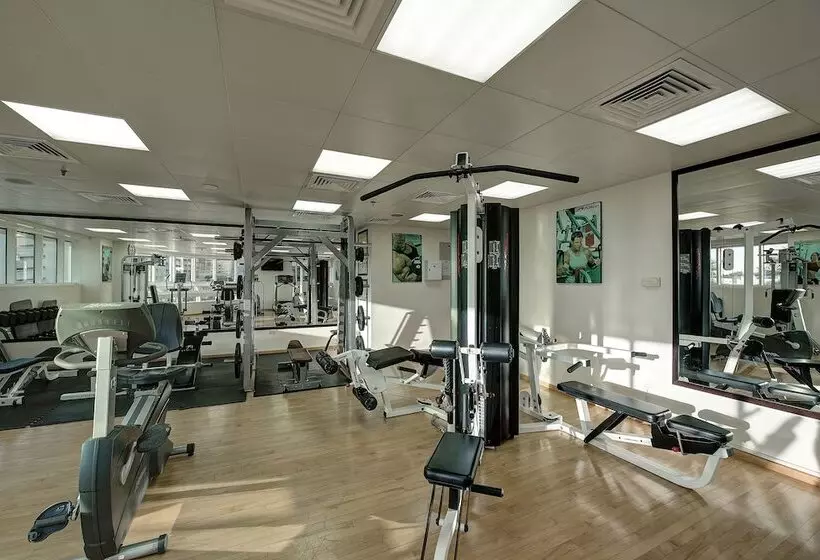 هتل Number One Tower Suites