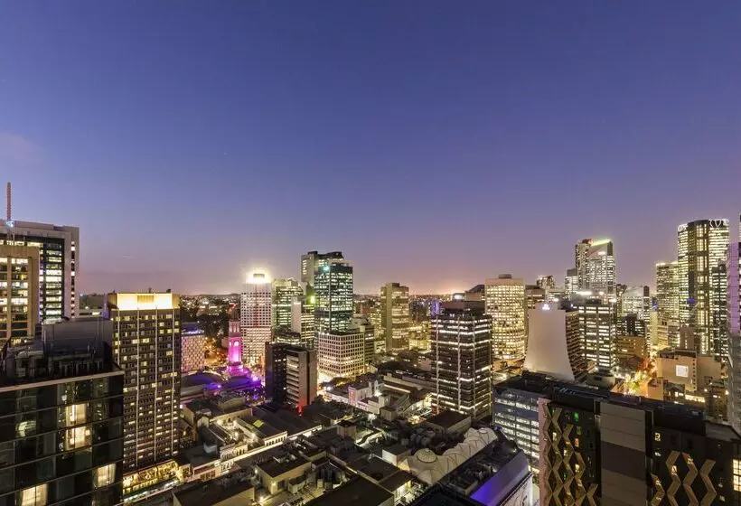 호텔 Oaks Brisbane Casino Tower Suites