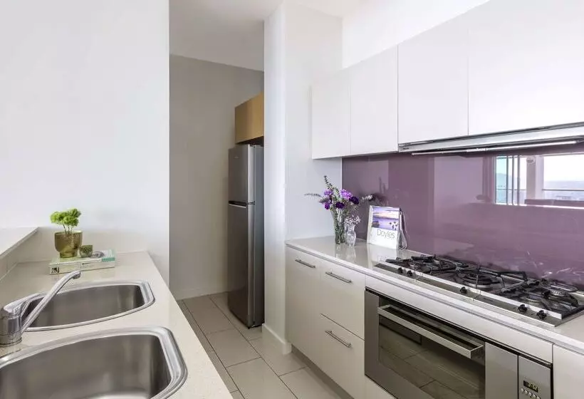 호텔 Oaks Brisbane Casino Tower Suites