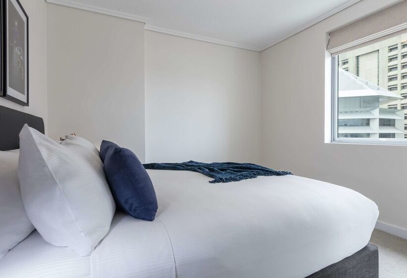 호텔 Oaks Brisbane Casino Tower Suites