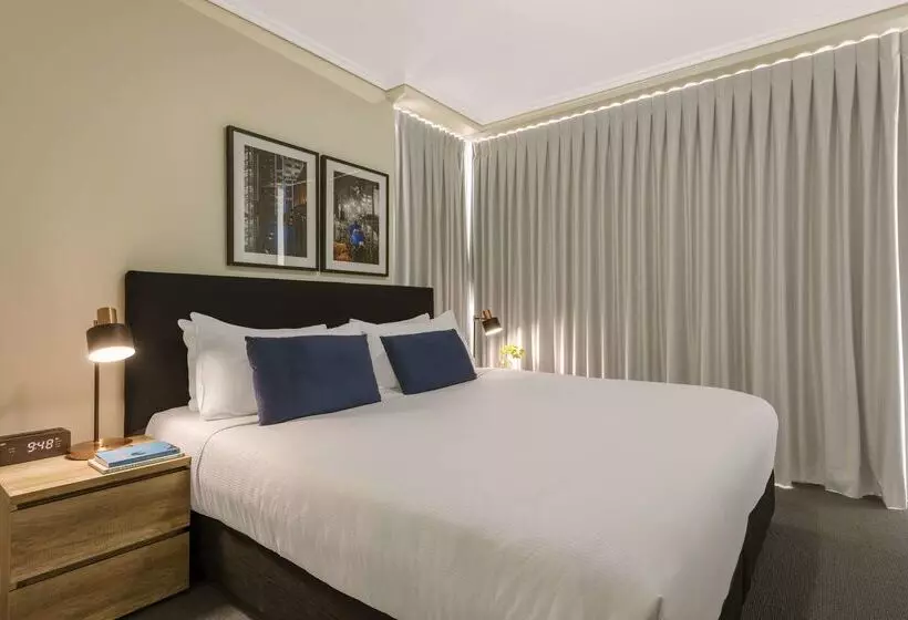 호텔 Oaks Brisbane Casino Tower Suites