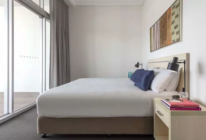 호텔 Oaks Brisbane Casino Tower Suites