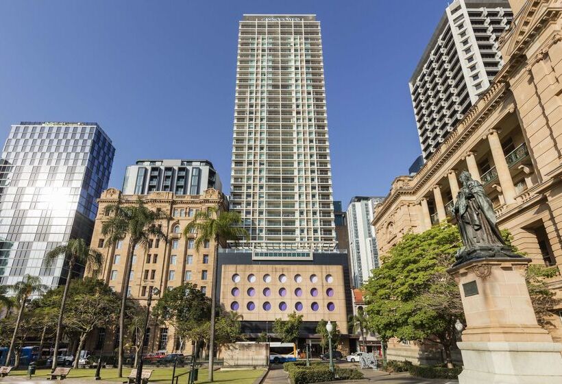 호텔 Oaks Brisbane Casino Tower Suites