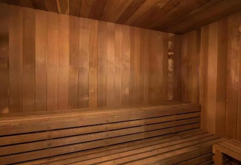 호텔 Pacific Views Resort