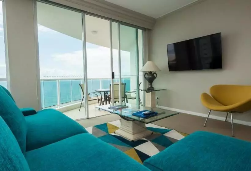 호텔 Pacific Views Resort