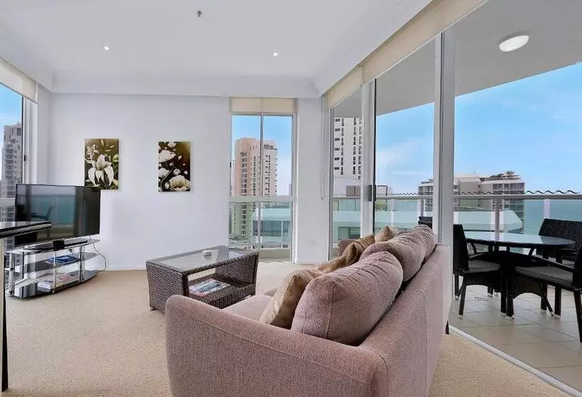 호텔 Pacific Views Resort