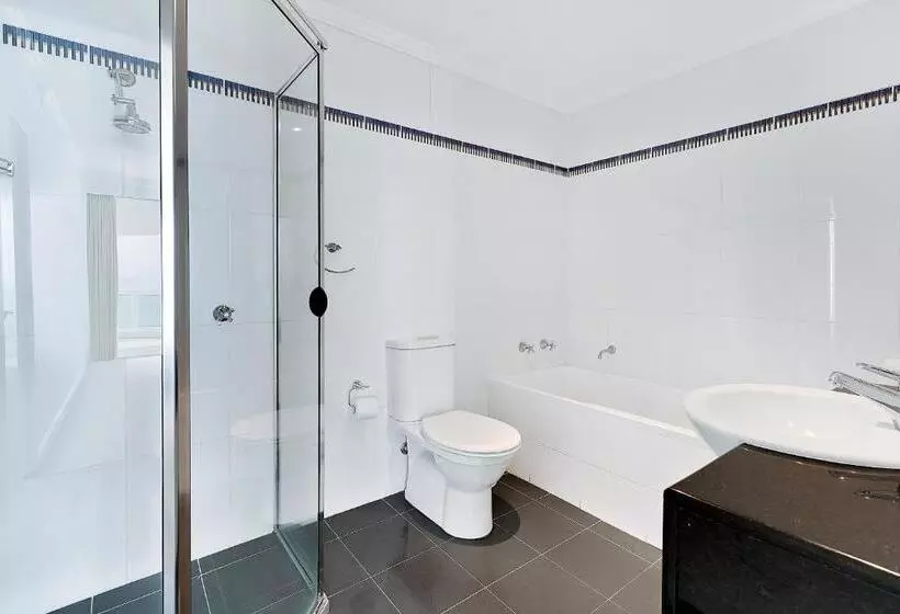 호텔 Pacific Views Resort