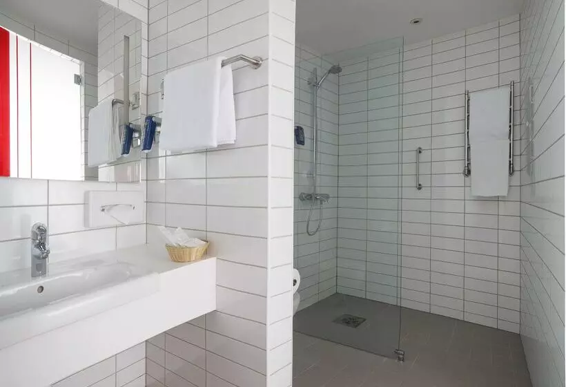 Отель Park Inn By Radisson Sheremetyevo Airport Moscow