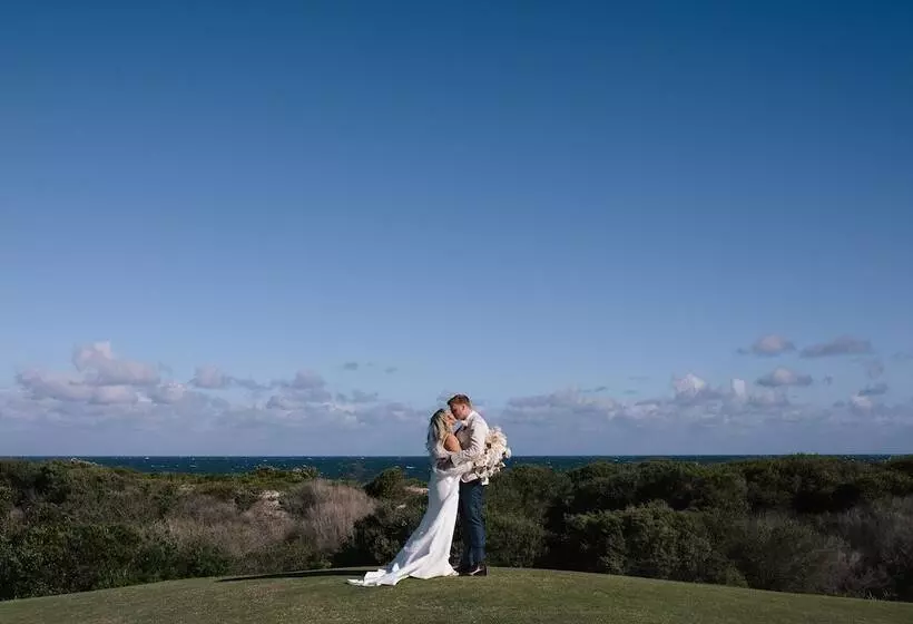 Отель Pullman Magenta Shores Resort