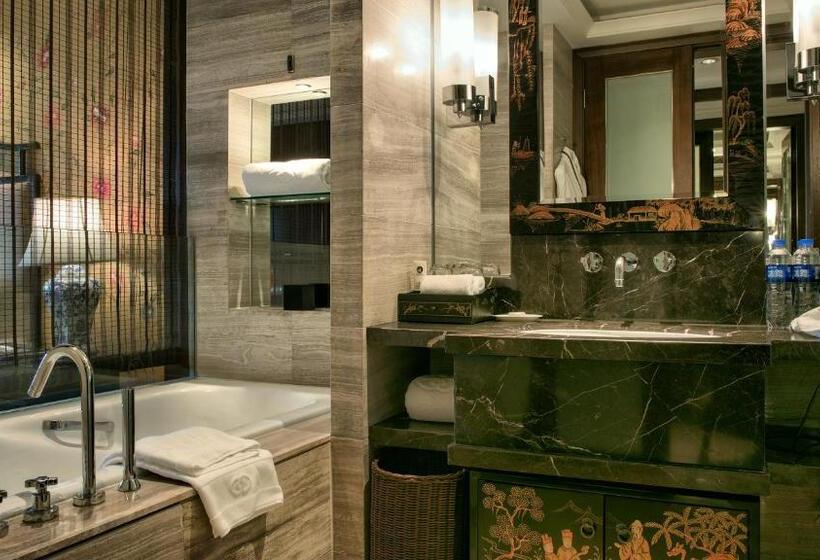 Otel Shanghai Sheshan Oriental Handwritten Collection