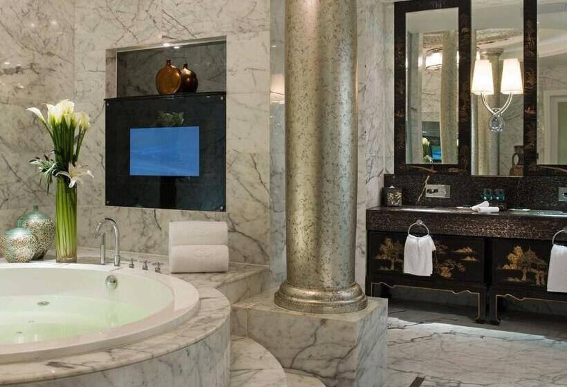 Otel Shanghai Sheshan Oriental Handwritten Collection